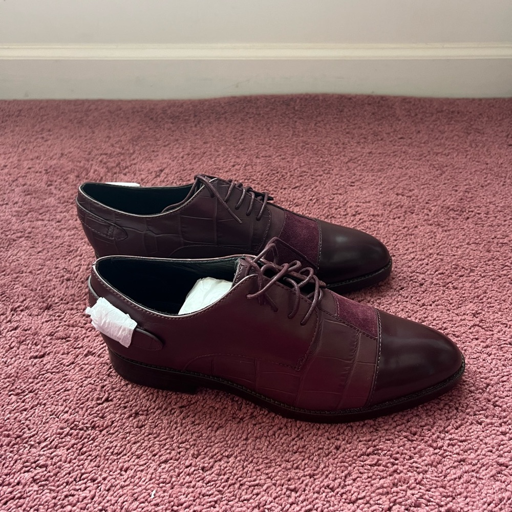 NWT- Coach Waverly patchwork burgundy croc/calf leather Oxford shoe